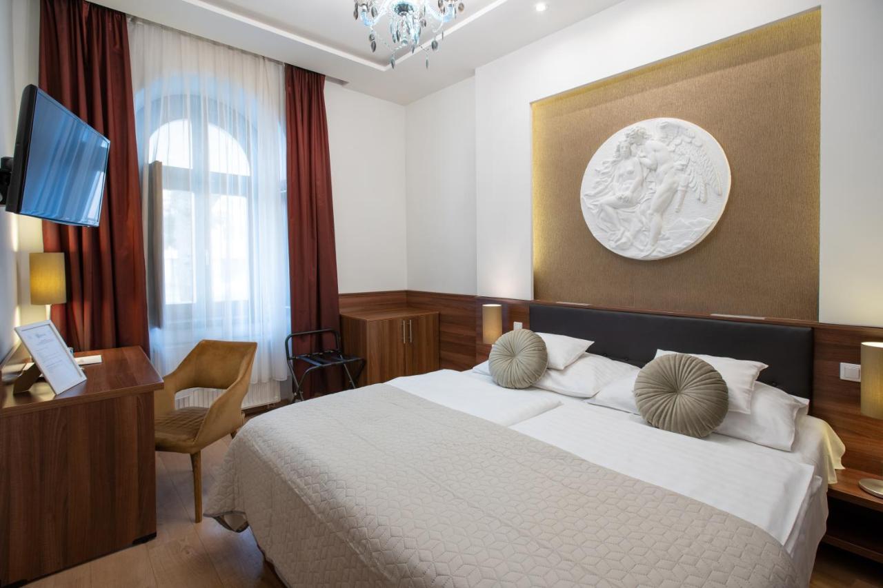 Átrium Art&Rooms Sopron Esterno foto